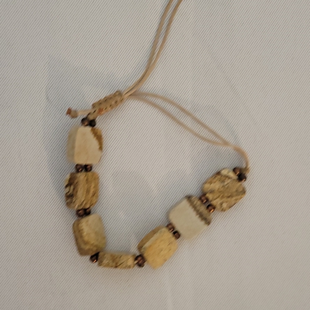 Bracelets - Picture 4 of 4